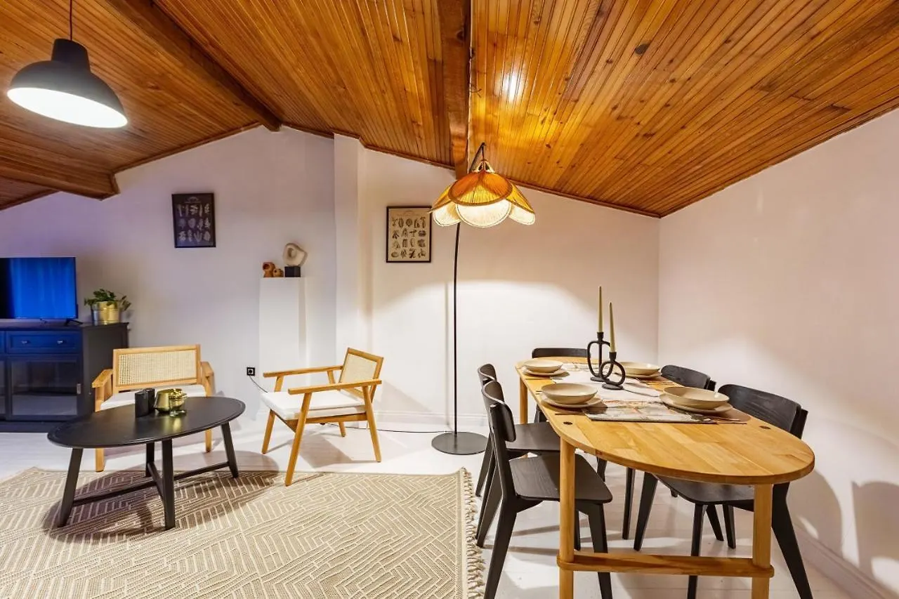 Апартаменты Delightful Flat In Sisli With Central Location Стамбул